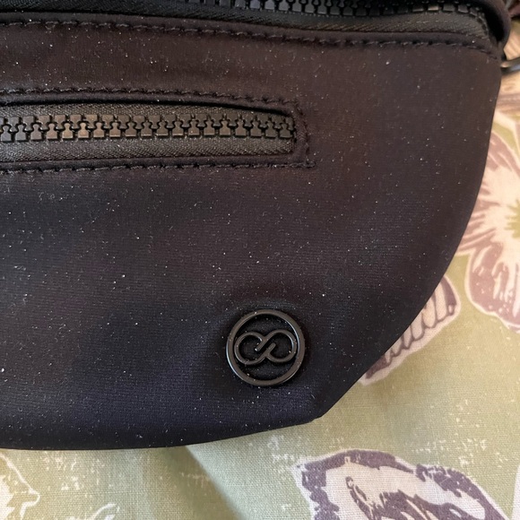 CALIA by Carrie Underwood Black Mini Bag - Picture 2 of 5